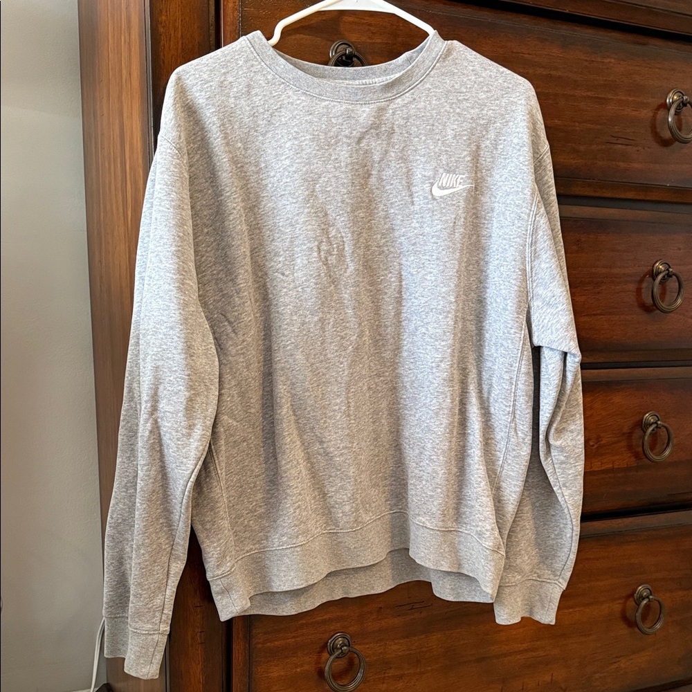 Men’s Grey Nike Sweatshirt